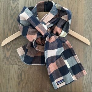 Patagonia Women's Flannel Plaid Patchwork Fjord Scarf Upriver Century Pink, Navy